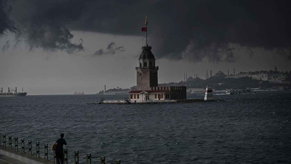 Yurdun yarısına sarı kodlu uyarı: Kuvvetli yağış ve fırtına bekleniyor